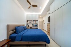 Sixth Avenue (D10), Terrace #531693191